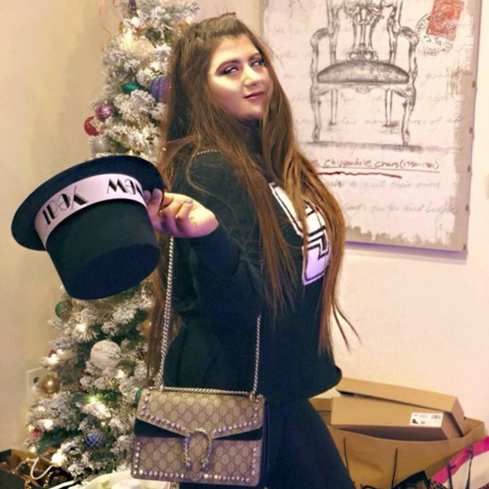Meet your Posher, Zara